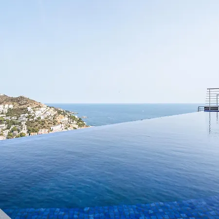 Villa Welcs Emp 083 Con Piscina Infinita Roses